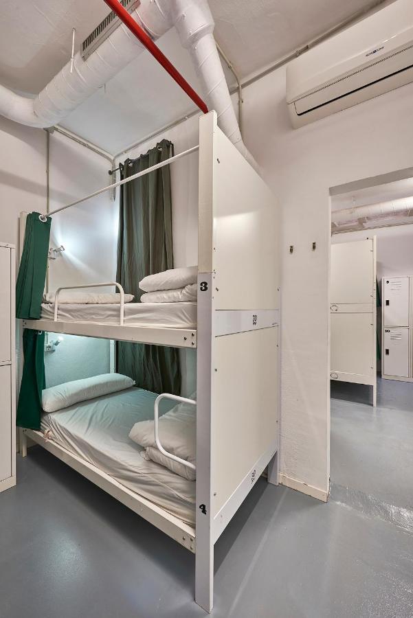 Hola Hostal Collblanc Οσπιταλέτ ντε Λιοβρεγάτ Εξωτερικό φωτογραφία